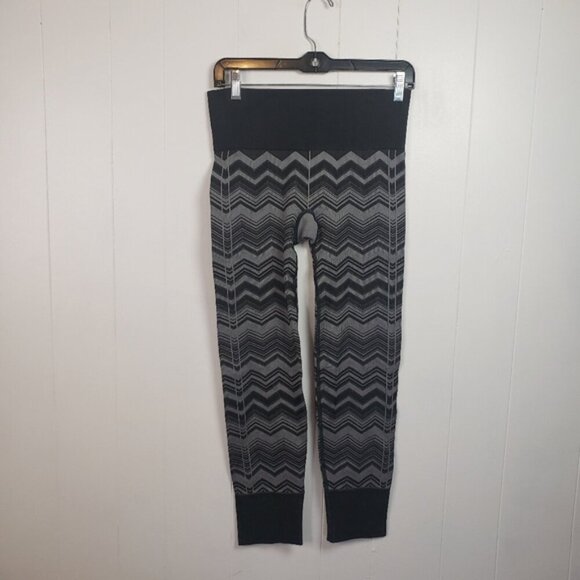 Lululemon Ebb to Street Leggings Chevron Black 7/8 Tight Activewear Yoga Size 6 - Picture 6 of 9